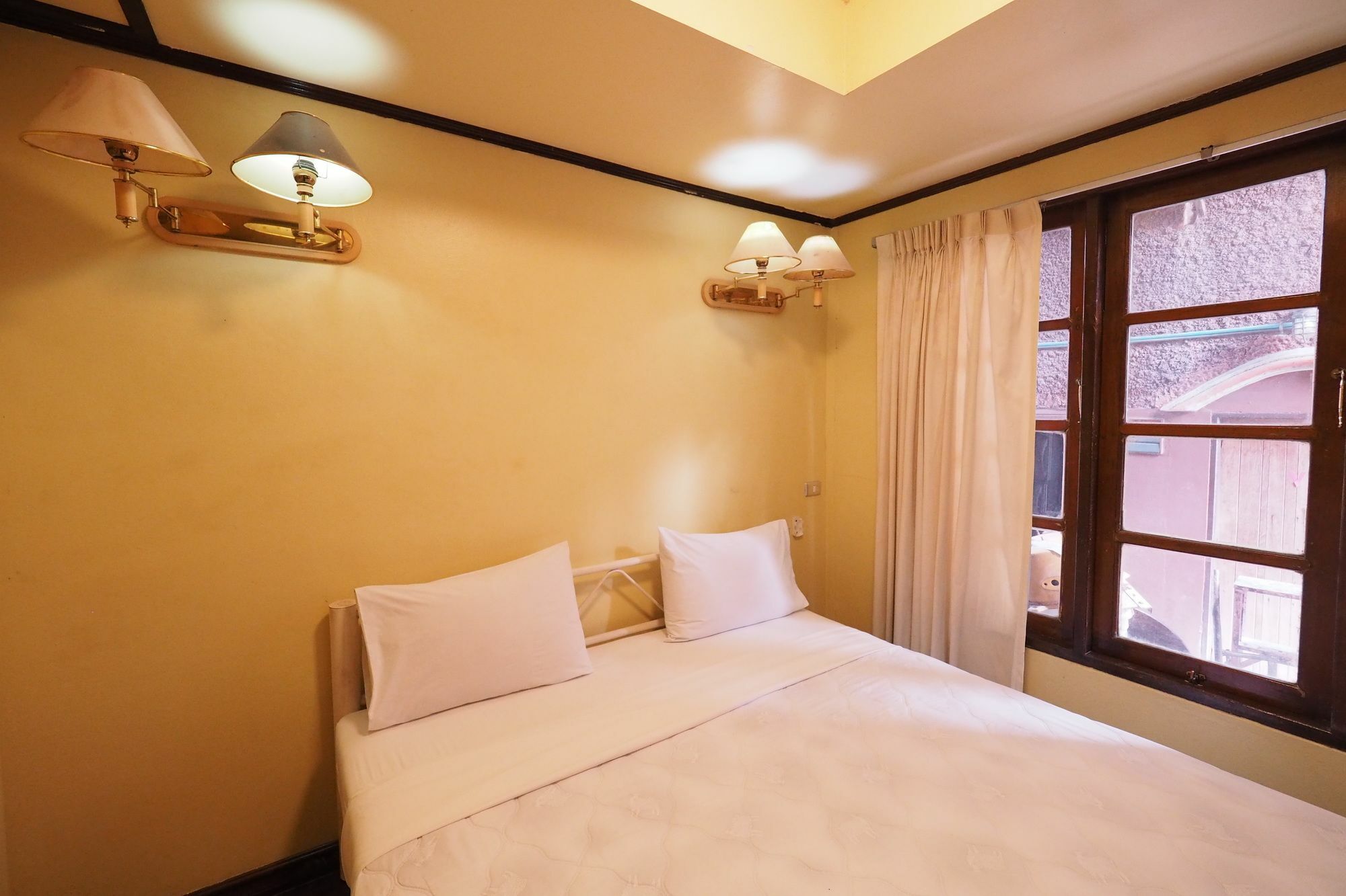 Brickhouse Ayutthaya Guesthouse Est 1986 Eksteriør bilde